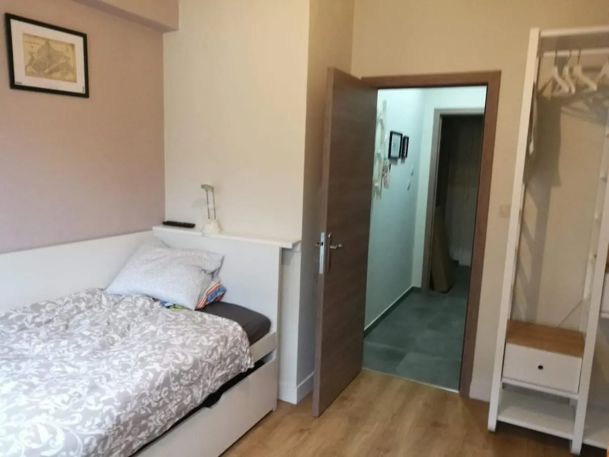 Fully Equipped Two Bedroom Apartment Schuman Area Brussels